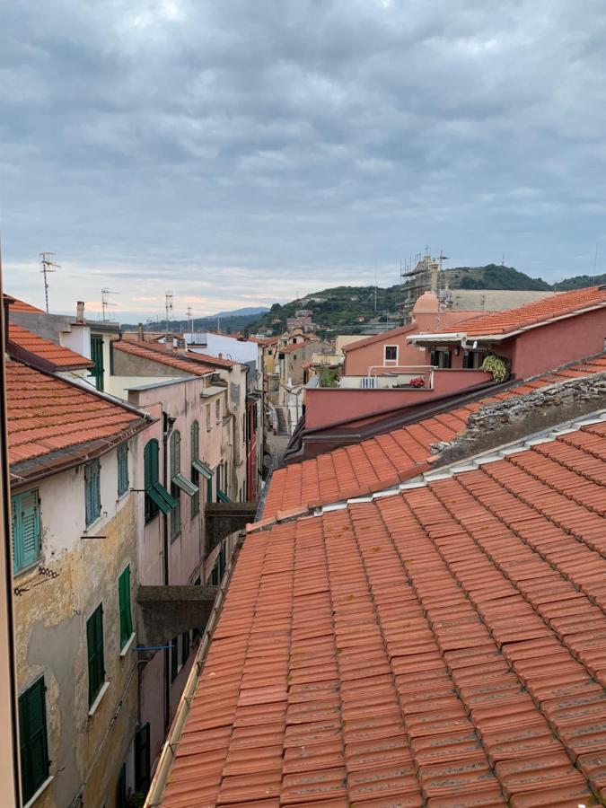 Ferienwohnung Casa Del Poeta Riva Ligure Exterior foto