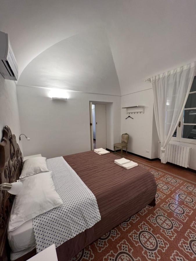 Ferienwohnung Casa Del Poeta Riva Ligure Exterior foto